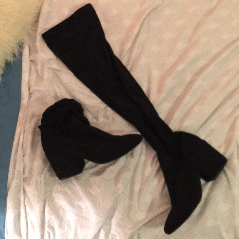 “DV” Over the knee black boots